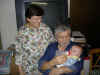 grand-maman qui surveille grand-papa
